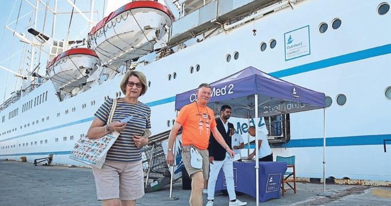 Çanakkale Limanı dünyanın en büyüklerini ağırlıyor