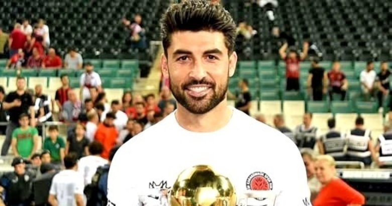 Çesme Belediye’de Ahmet Aras döndü