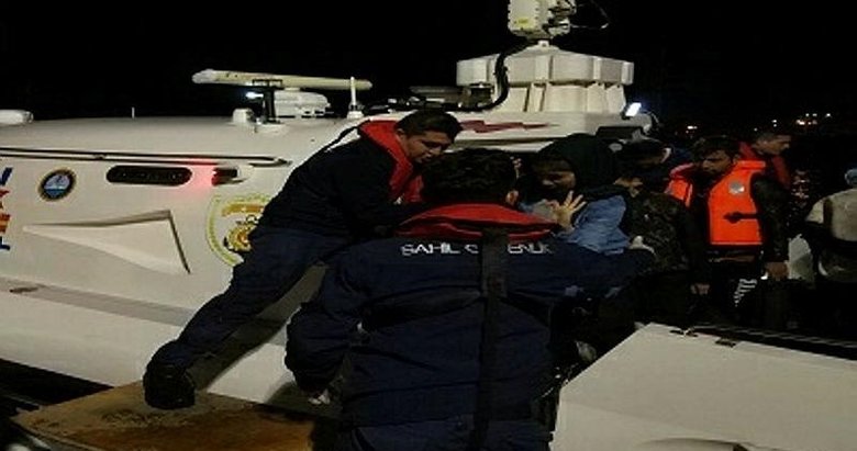 İzmir’de 54 düzensiz göçmen yakalandı