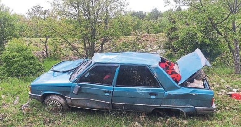 Yoldan çıkan araç takla attı: 4 yaralı