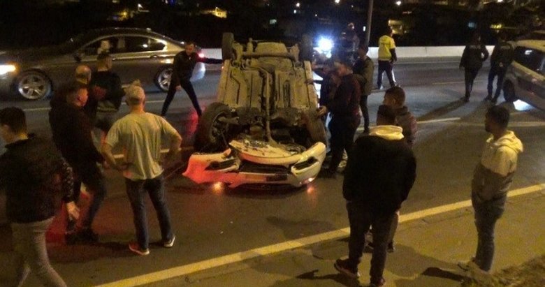 İzmir’de feci kaza: Alkollü sürücünün kullandığı araç takla attı