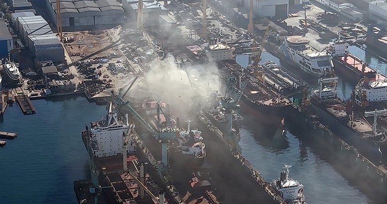 Tuzla’da gemide korkutan yangın