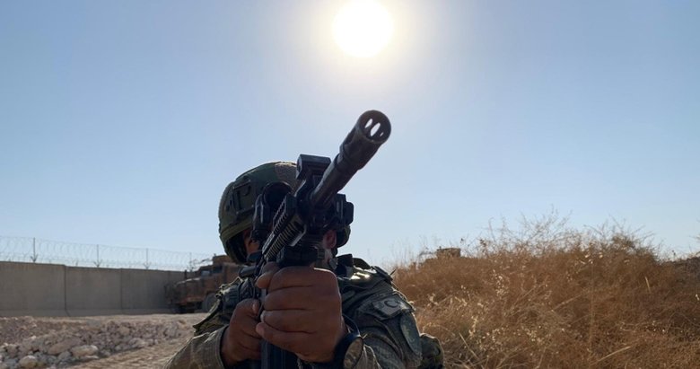 Bakan Soylu duyurdu: PYD/YPG’li terörist Akçakale’de patlayıcı ile yakalandı