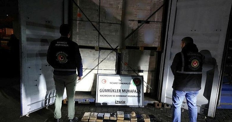 Ekvador’dan İzmir’e gelen gemide 25,8 kilo kokain ele geçirildi