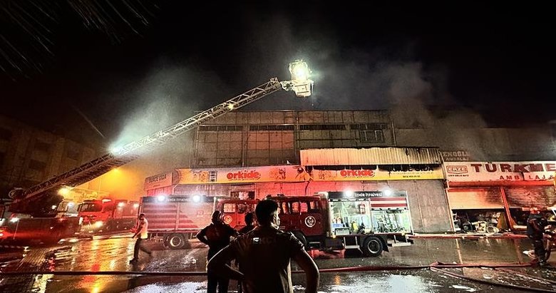 Gıda Çarşısı’nda korkutan yangın