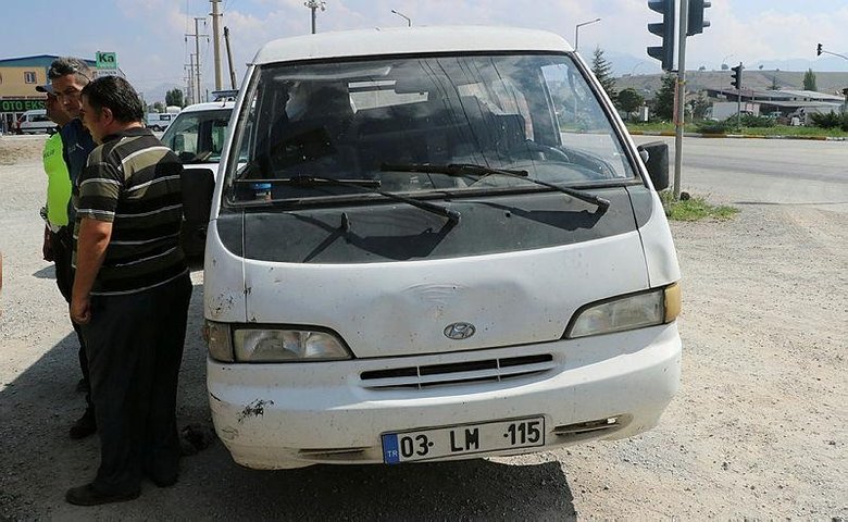 Çalınan minibüsünü arkadaşının dikkati sayesinde buldu