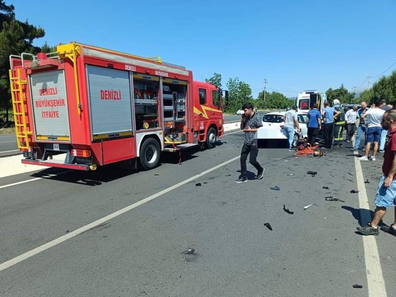 Denizli’de 2 otomobil çarpıştı; sürücü kursu eğitmeni öldü, 5 yaralı