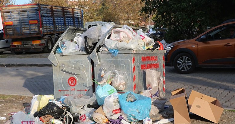 Bayraklı’da işçiler grevde; çöpler sokaklara taştı