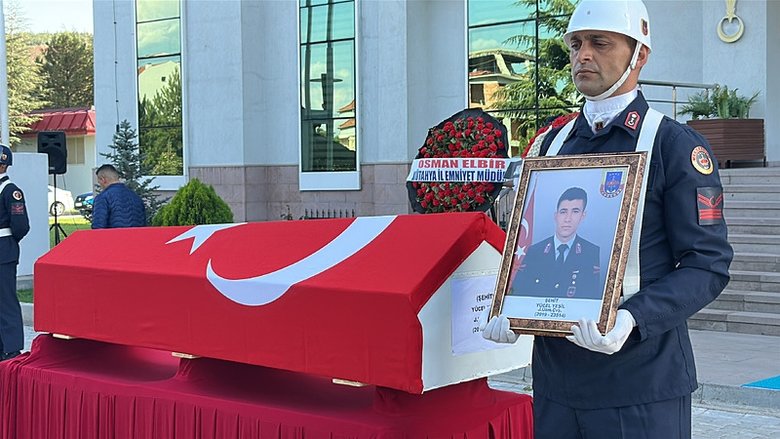 Kütahya’da yol kontrolünde görevli jandarma uzman çavuş şehit oldu!