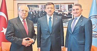 İzmir adayı Hamza Dağ’ın seçim şarkısı: Yeni bir destan yazabiliriz biz İzmir’iz