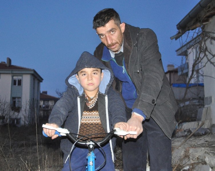 Çaresiz babanın oğlu için feryadı! Oğlu için organlarını satışa çıkardı