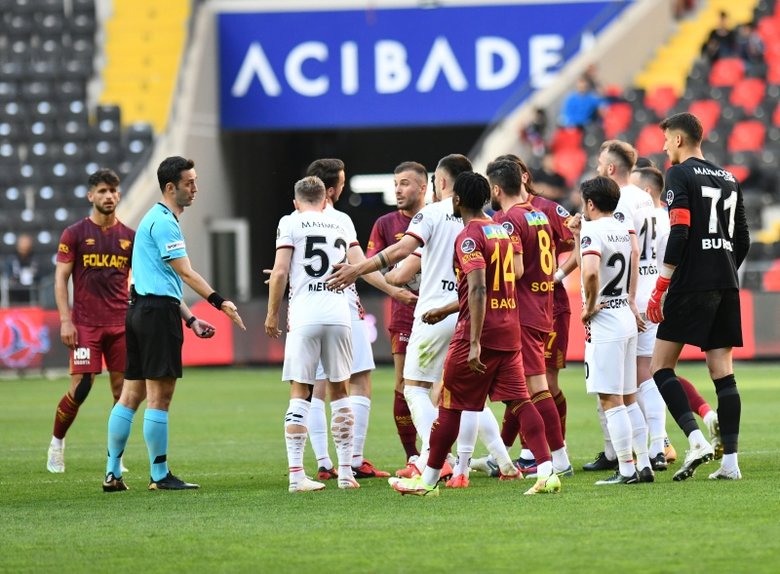 Tarihe geçti küme düştü! Göztepe Süper Lig’e veda eden 2. takım oldu