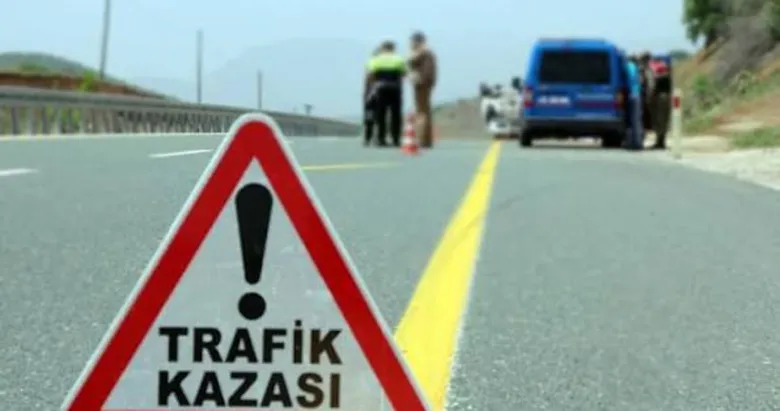 İzmir-Aydın Otoyolu’nda acı kaza: Tırın dorsesine çarpan otomobilin sürücüsü hayatını kaybetti