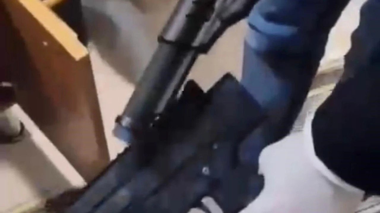 İzmir'de ev değil cephanelik çıktı!