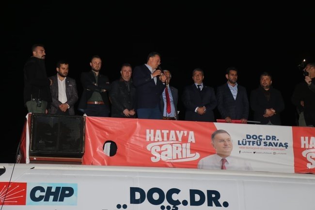 CHP’li Hatay Belediye Başkanı Lütfü Savaş’ın 4 yıl önceki kentsel dönüşüm karşıtı mitingi tepki çekti