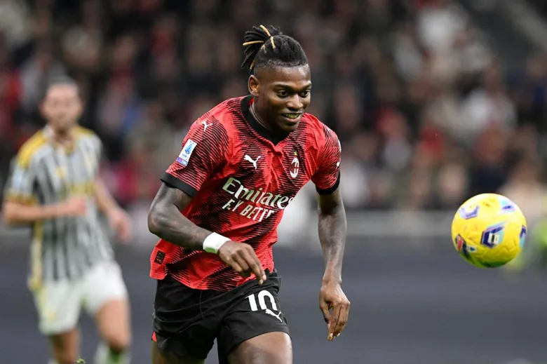 rafael-leao-bilmecesi-fenerbahce-ve-galatasaray-pesinde-1784475638455.png