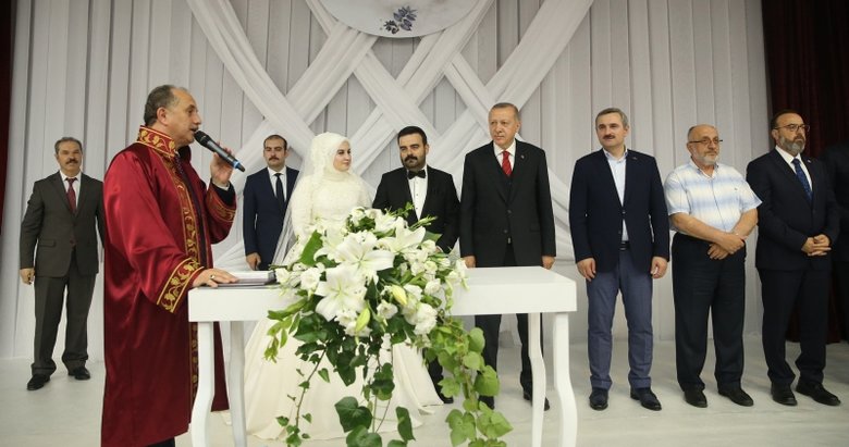 Başkan Erdoğan İstanbul’da nikah törenine katıldı