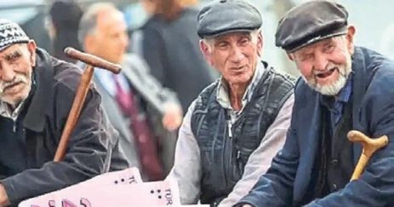Emekliler bayram ikramiyesini bekliyor