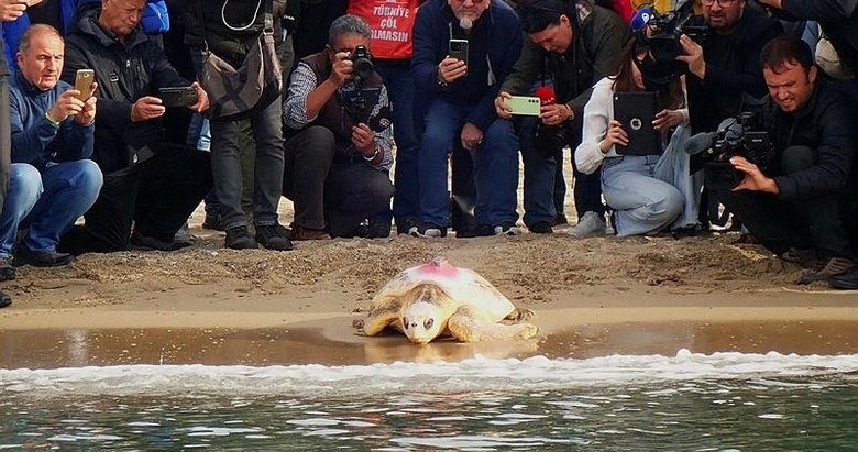 ‘Güzel İzmir’ 4 günde 18 mil yol aldı, ilk durağı Samos oldu