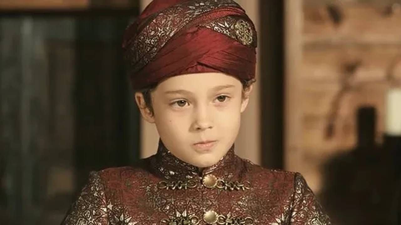 ‘Muhteşem Yüzyıl’ın Şehzade Murad’ıydı… 18 yaşındaki Çağan Efe Ak yaşıtlarına taş çıkarttı!