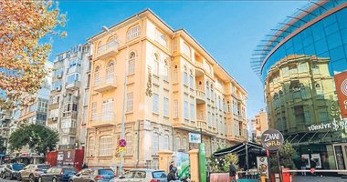 Izmir’in ilk apartmanı Anadolu