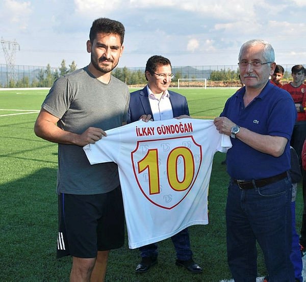 İlkay Gündoğan Balıkesir’e AVM yaptırıyor!