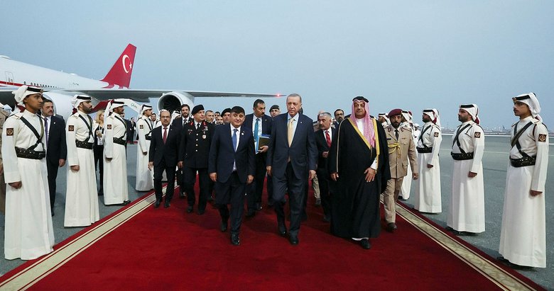 Başkan Erdoğan Katar’da resmi törenle karşılandı