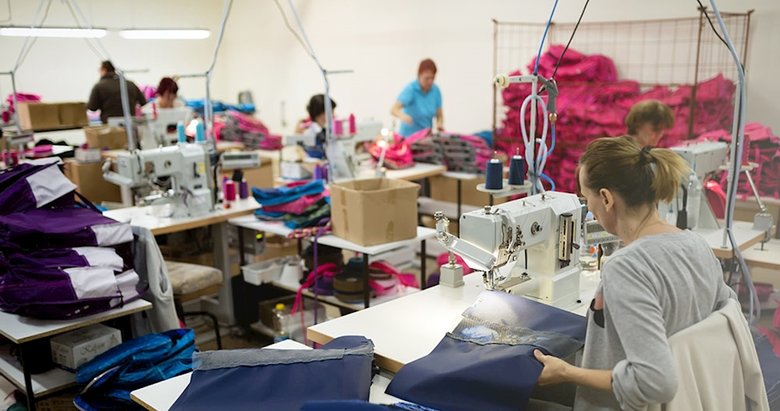 40 metrekarelik dükkana 400 işçi!