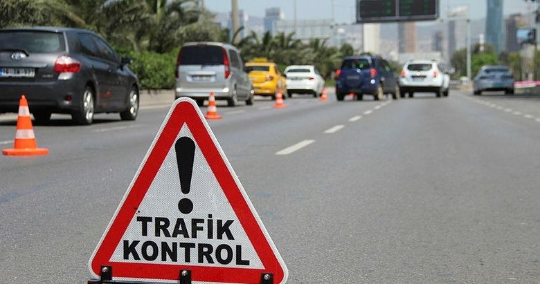 İzmir’de bir haftada 16 bin 450 trafik cezası! Kural ihlali yapanlara göz açtırılmıyor