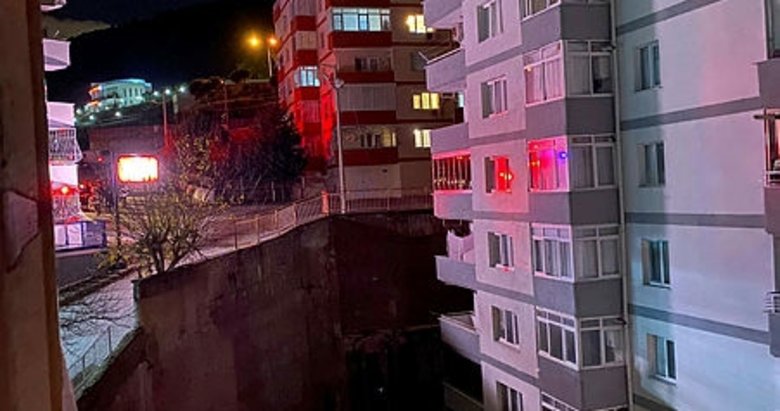 İzmir’de istinat duvarı çöktü: 88 daire boşaltıldı