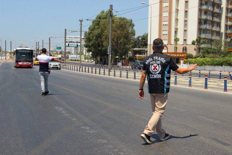İzmir’de korsan taksi avı! 664 araca yaklaşık 3 milyon lira ceza
