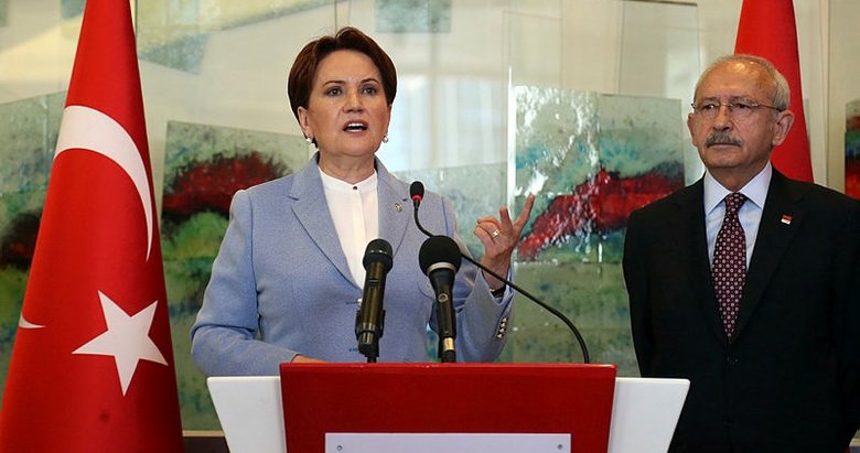 Manisa Akhisar’da İYİ Parti’den CHP’ye siyah çelenk