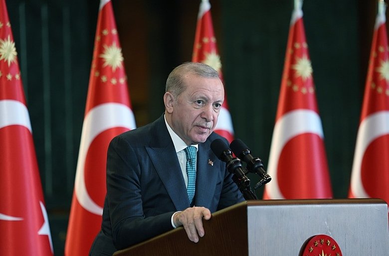 Başkan Erdoğan: Millete hizmette güç zehirlenmesi olmamalı