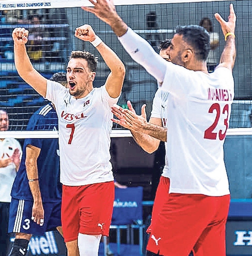 Efeler liderlik maçına çıkıyor