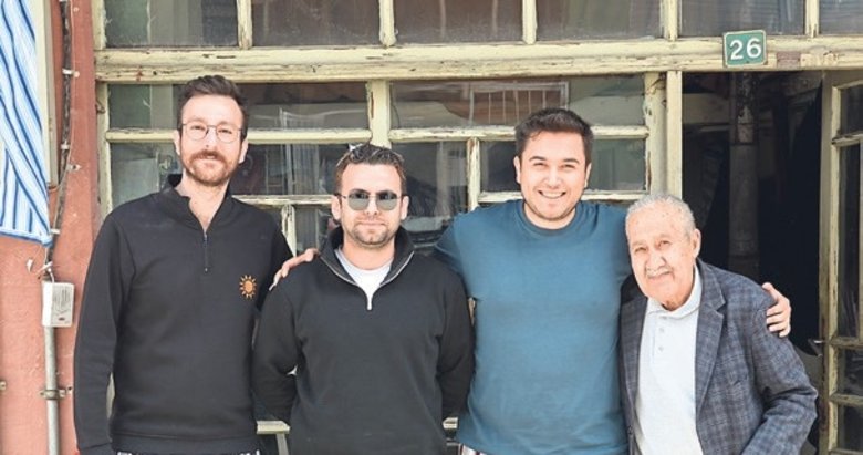 Terzi Yaşar amcaya çizgili pijamalı destek