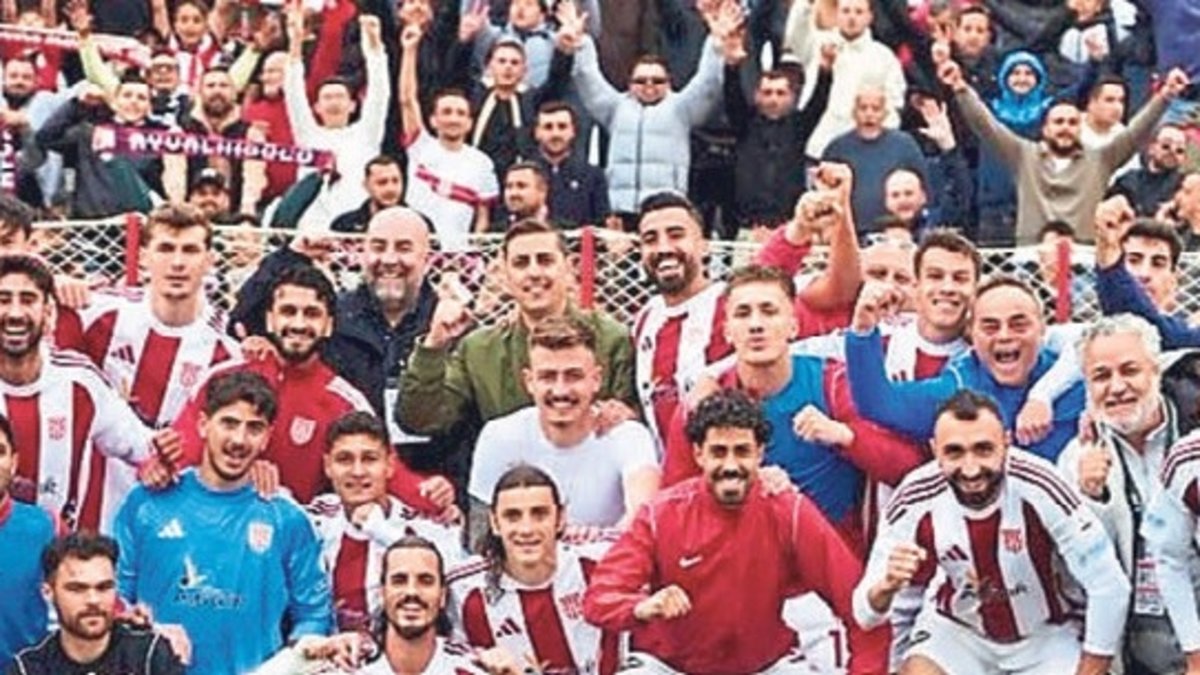 Ayvalıkgücü rakip tanımıyor