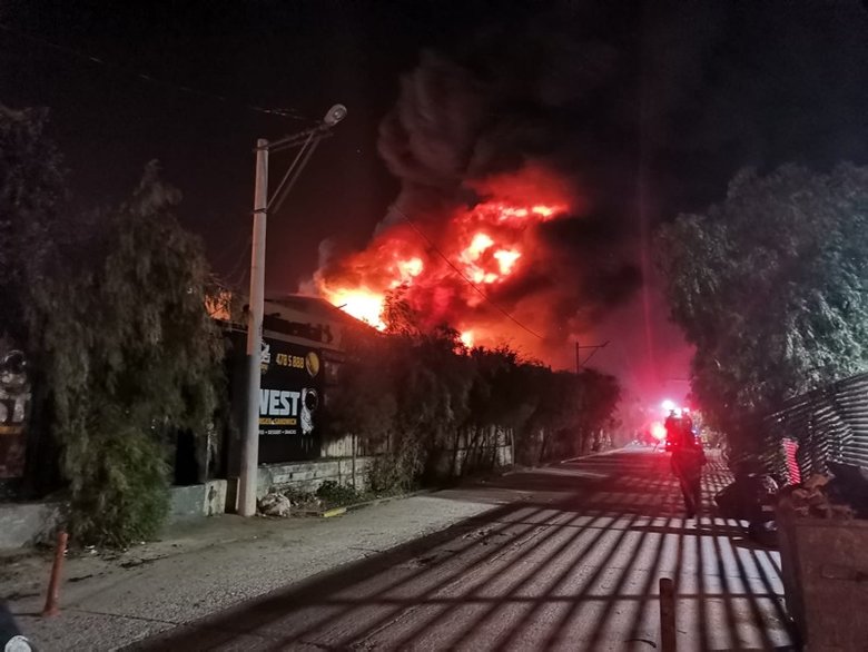 İzmir’de gece saatlerinde korkutan yangın!