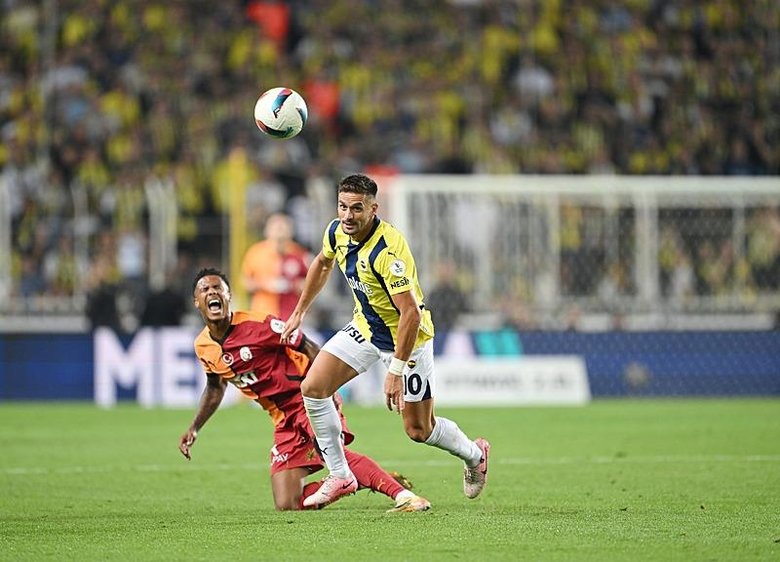 Aslan Kadıköy’de kükredi! Fenerbahçe 1-3 Galatasaray | MAÇ SONUCU