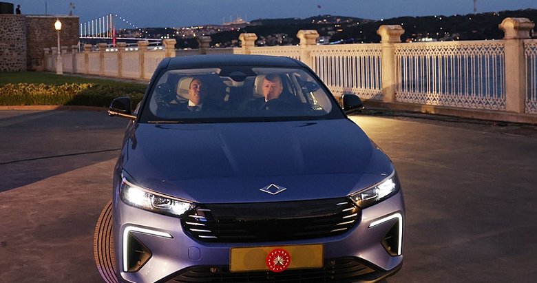 Başkan Recep Tayyip Erdoğan’a TOGG T10F hediye edildi