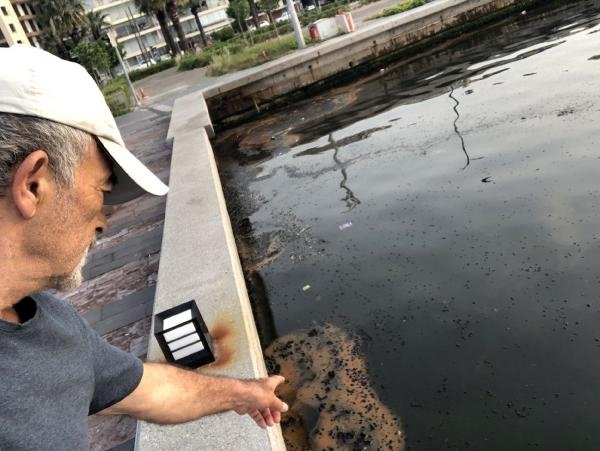 İzmir Körfezi’nde tedirgin eden görüntü! Kırmızı- turuncu renk görenleri korkuttu