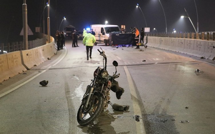 Denizli’de korkunç kaza! Motosikletteki 2 genç hayatını kaybetti