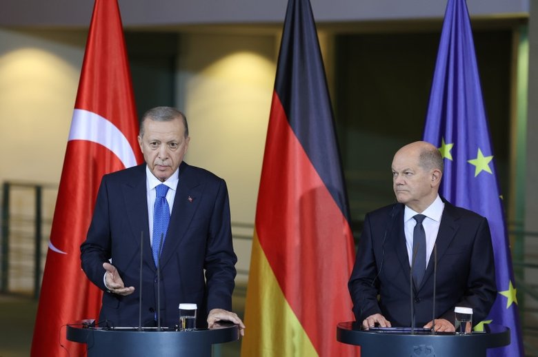 Başkan Recep Tayyip Erdoğan’dan Almanya dönüşü uçakta önemli açıklamalar