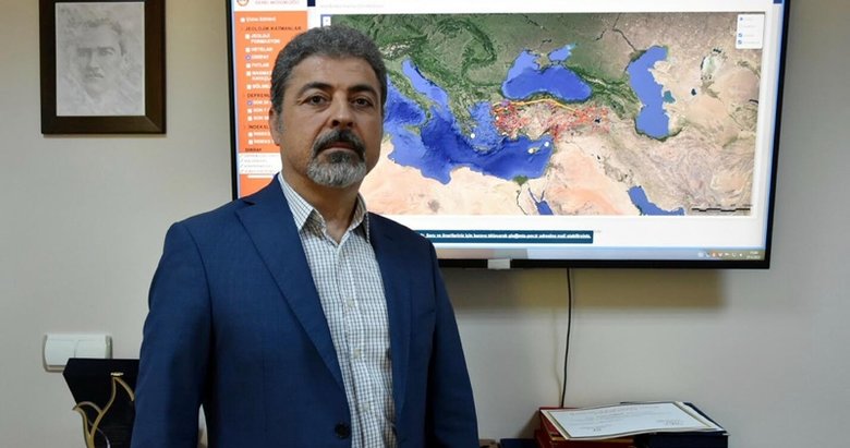 Ege’de daha büyük bir deprem olacak mı? Uzman isimden korkutan açıklama
