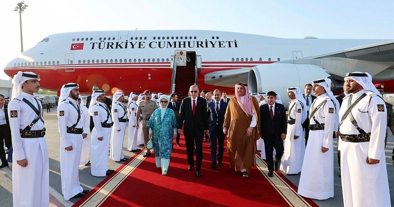 Başkan Erdoğan Katar’da resmi törenle karşılandı
