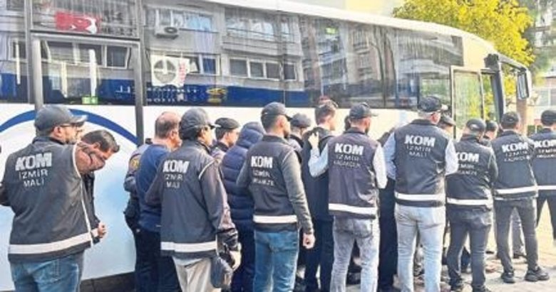 İzmir’de DEAŞ ve FETÖ operasyonları: 103 gözaltı