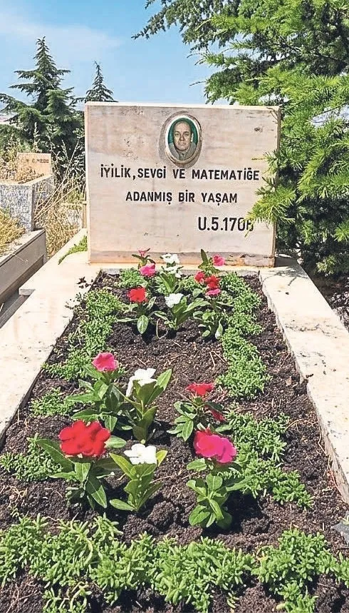 izmirli-turk-kizina-asik-oldu-tarihe-gecti-matematik-dehasinin-sira-disi-hikayesi-1782765867401.jpeg