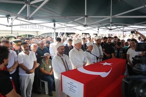Şehidimizi on binler uğurladı: Mekanın cennet olsun şehidim