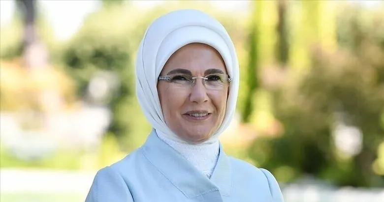 Emine Erdoğan’dan ’karne günü’ mesajı