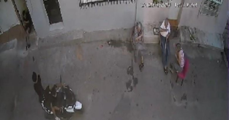 İzmir’de film sahnesi gibi silahlı saldırı anı! Sebebi ’intikam’ mı?