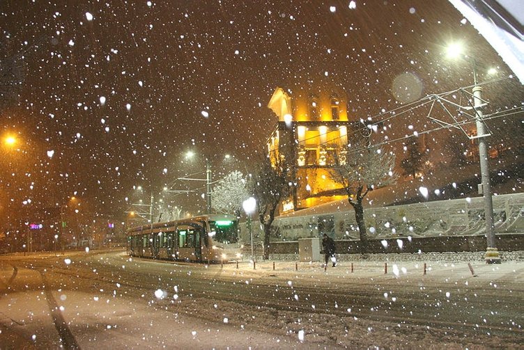İzmir’de hava bugün nasıl olacak? Kar yağışı sürecek mi? Meteoroloji’den son dakika hava durumu uyarısı! 26 Aralık 2018 hava durumu